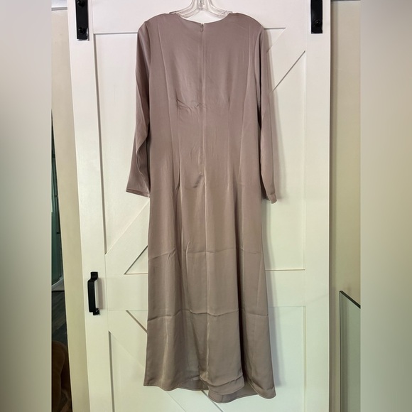 MAMA DRAPED KNOT-DETAIL SATIN DRESS - Picture 8 of 8